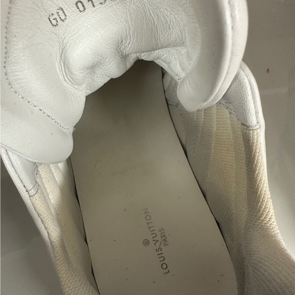 Louis Vuitton Sneakers - Picture 5 of 5
